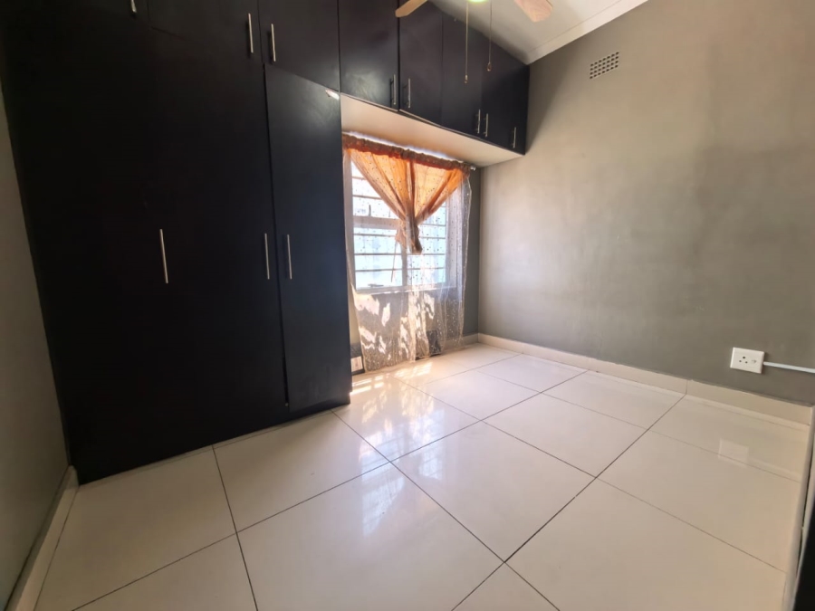 8 Bedroom Property for Sale in Turf Hall Estate Western Cape